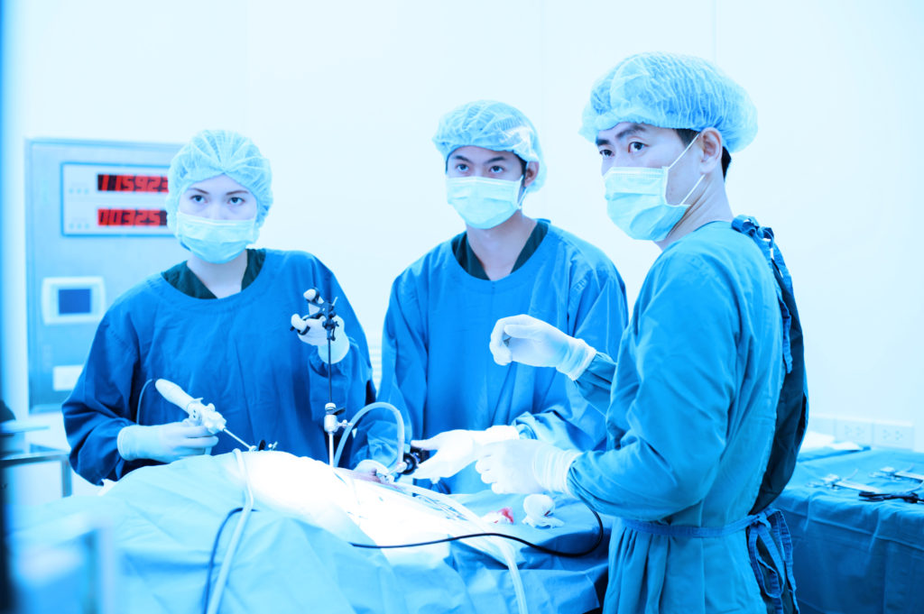 טכניקות ניתוחיות ליפול בסרטן קיבה , מנתח מומחה פרטי דר סלבה ברד
